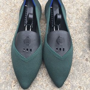 Rothy’s EMERALD Points Size 9